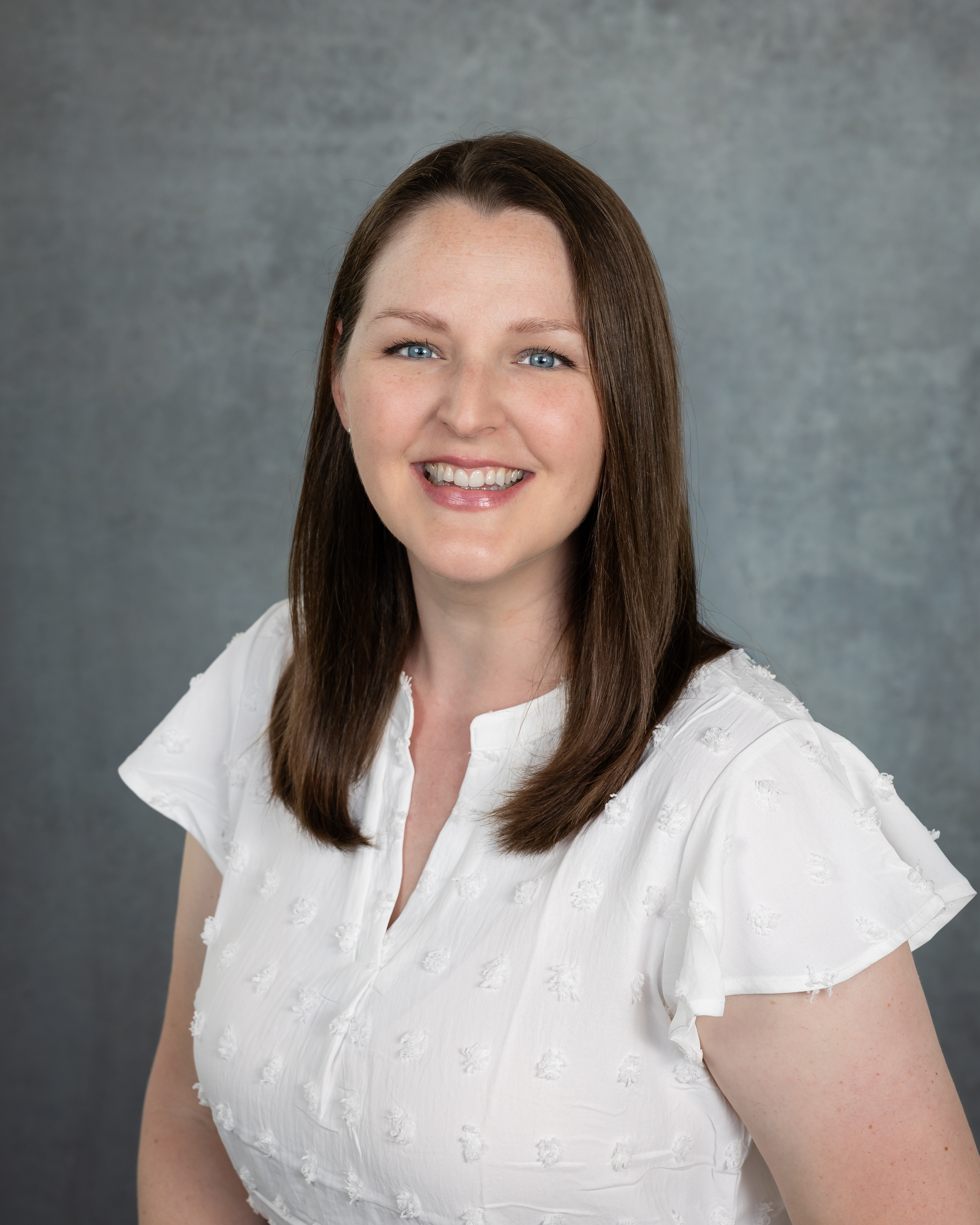 elizabeth labusch headshot