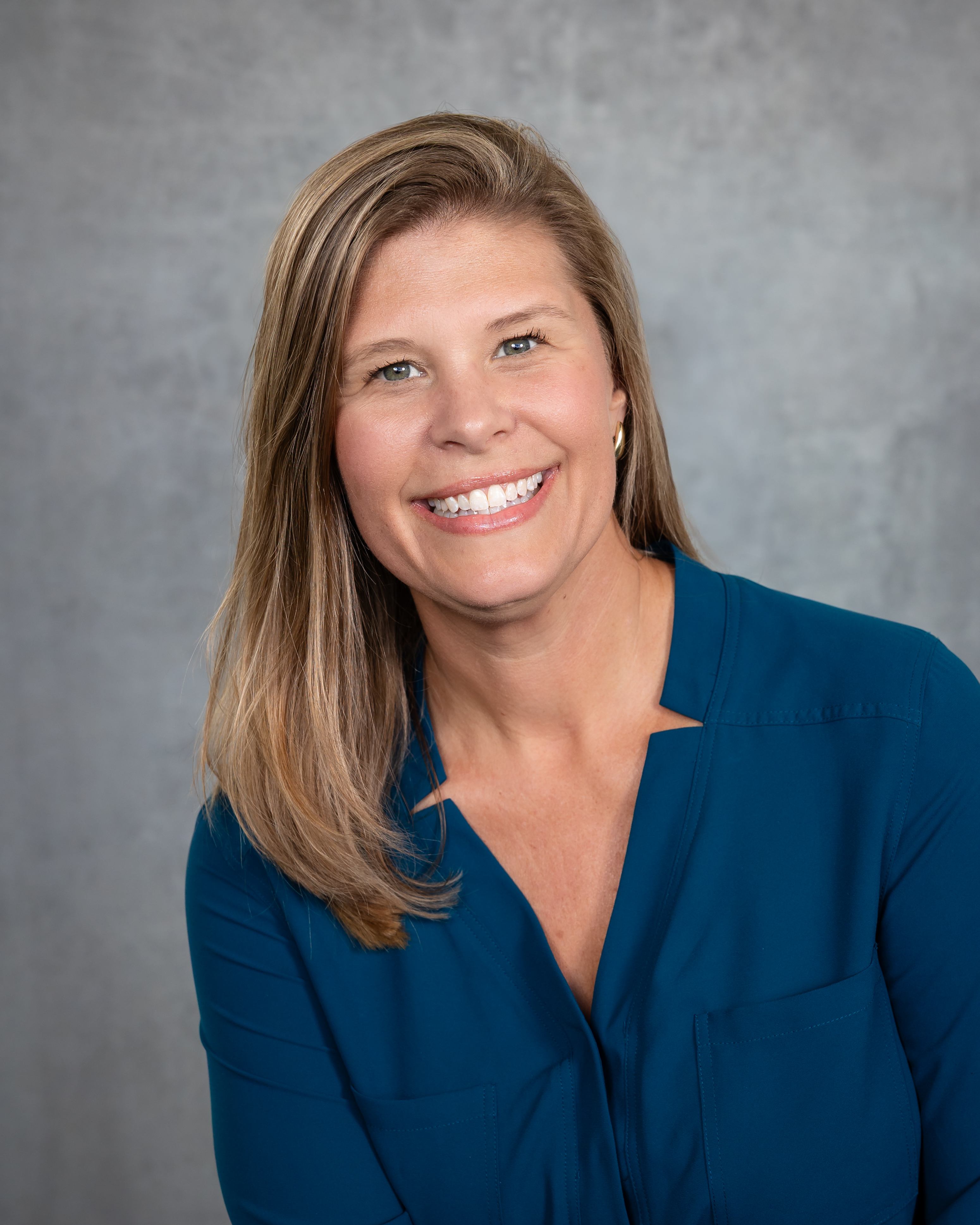 elizabeth labusch headshot