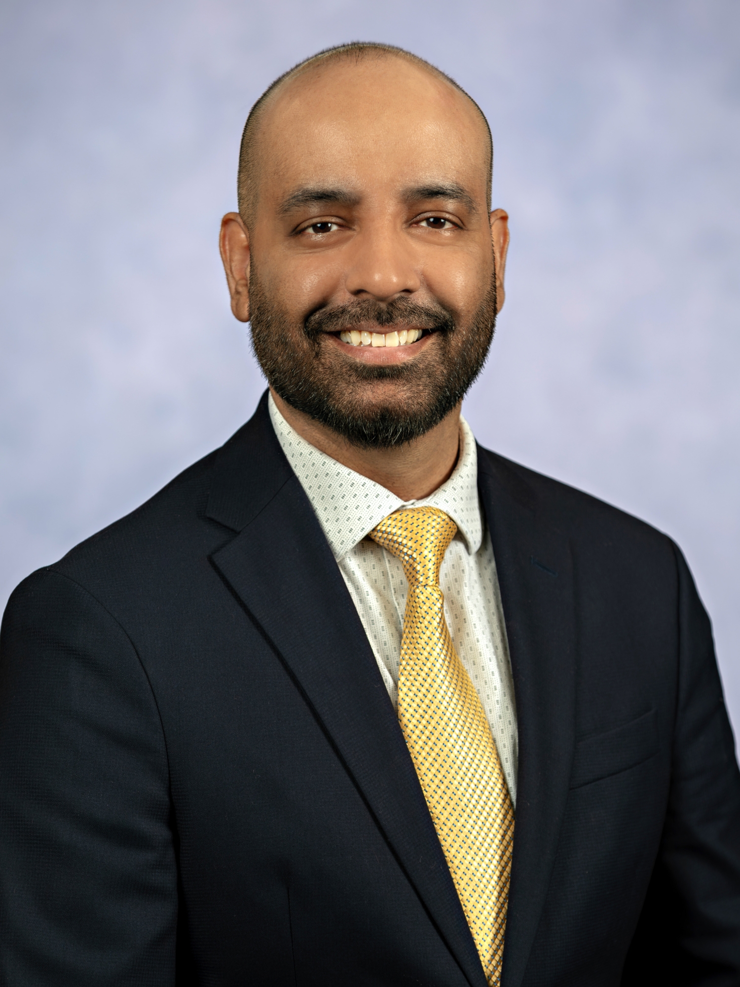 aamer ahmed headshot