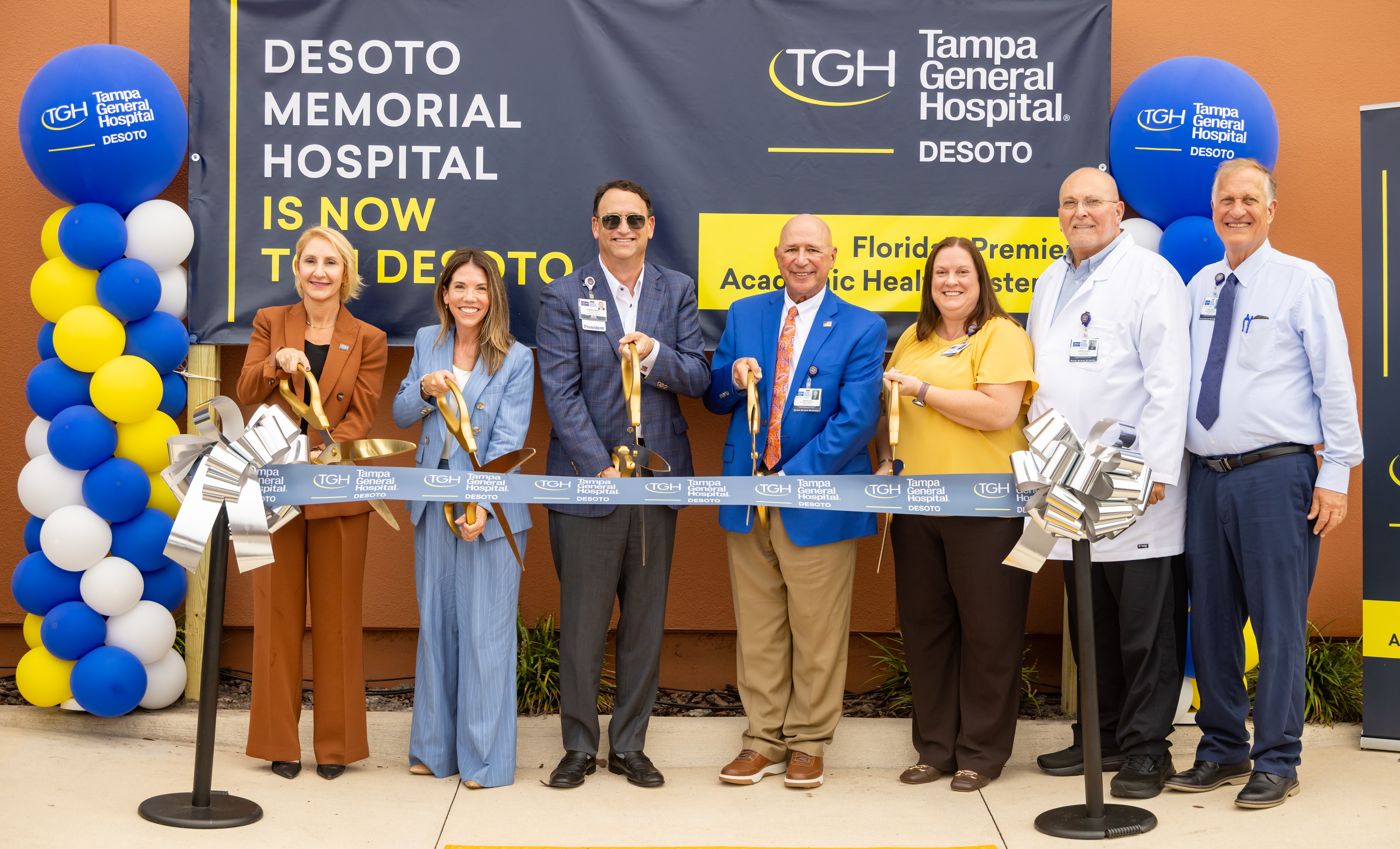 ribbon cutting ceramony