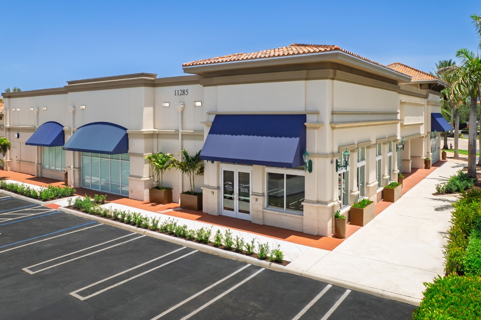 tampa general mass general brigham cancer care facility exterior