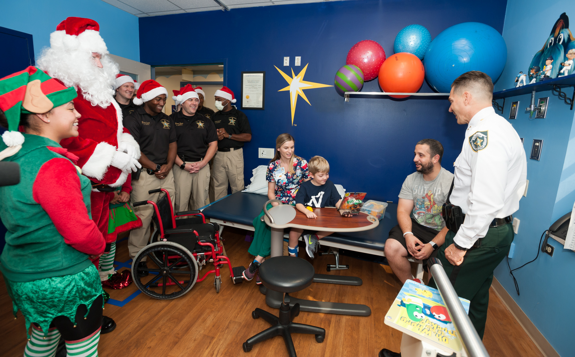 Hillsborough County Sheriff's Office visiting the Children's Medical Center