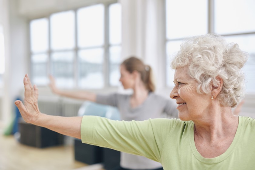 exercise_older_woman