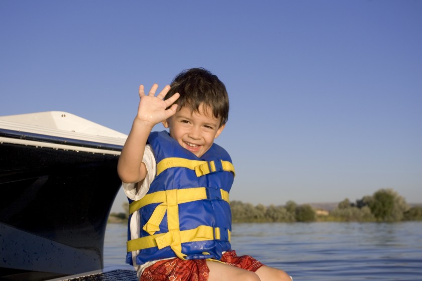 life_jacket_boy