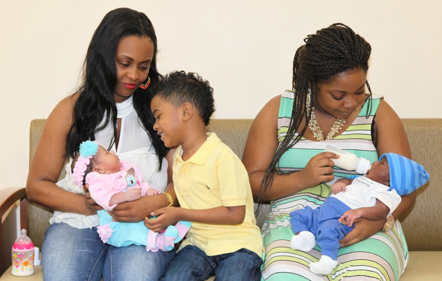 mother_daughter_babies-2602