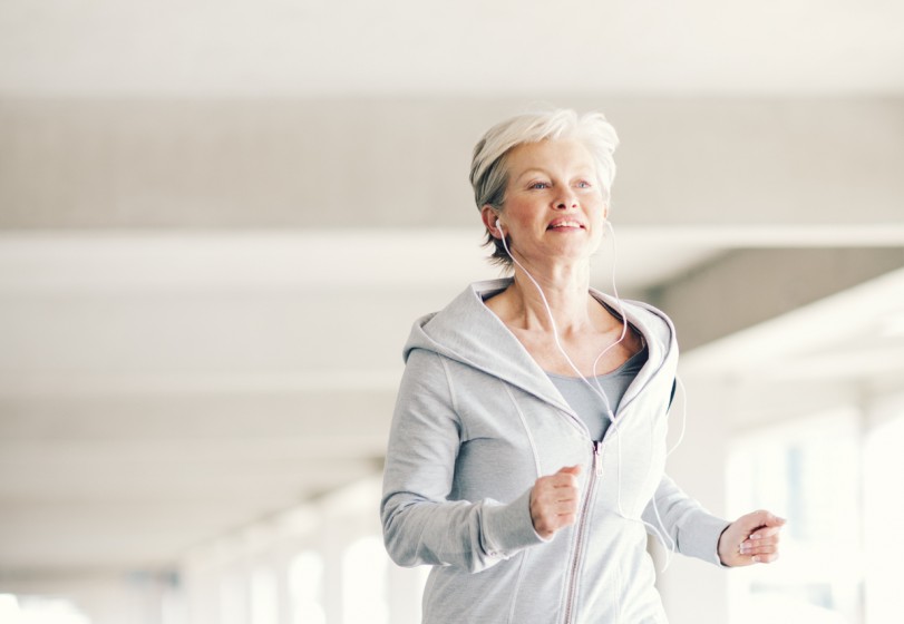 older_woman_running