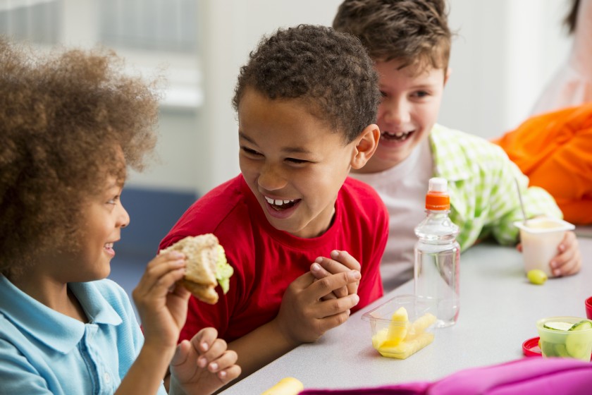 school_lunch_kids