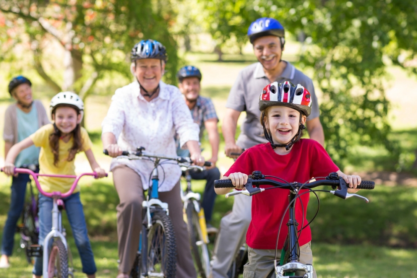 shutterstock_255849304_family_bike_ride